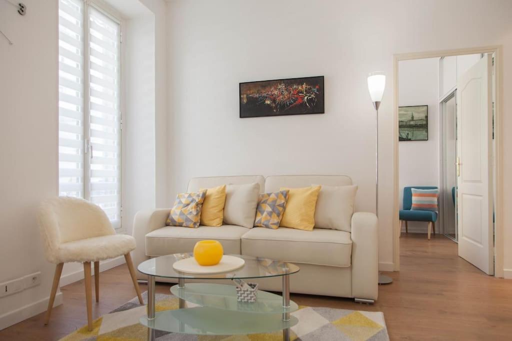 #28 1 Bdr Flat Ac Balcony Hper Central 10Mins To Beach & Old Town Niza Exterior foto