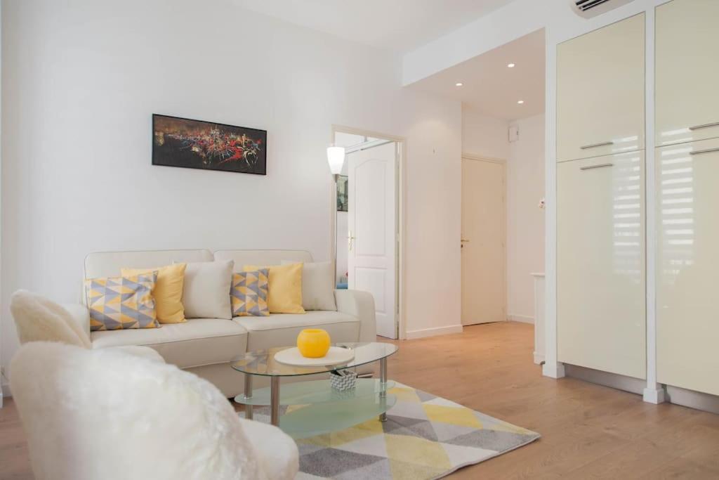 #28 1 Bdr Flat Ac Balcony Hper Central 10Mins To Beach & Old Town Niza Exterior foto