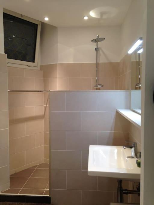 #28 1 Bdr Flat Ac Balcony Hper Central 10Mins To Beach & Old Town Niza Exterior foto